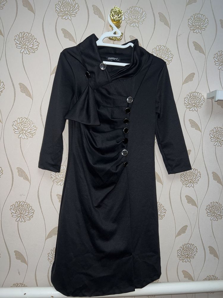 Черное трикотажное платье 44 размер(М)