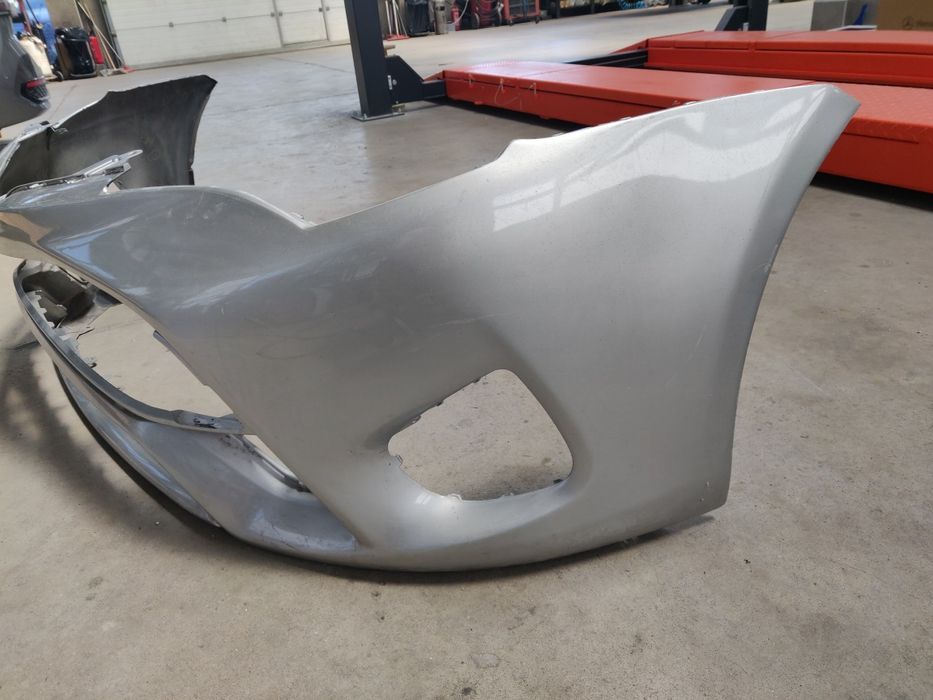 Предна Броня Оригинална за Toyota T27Аvensis Feist  2015г. до 2019г.