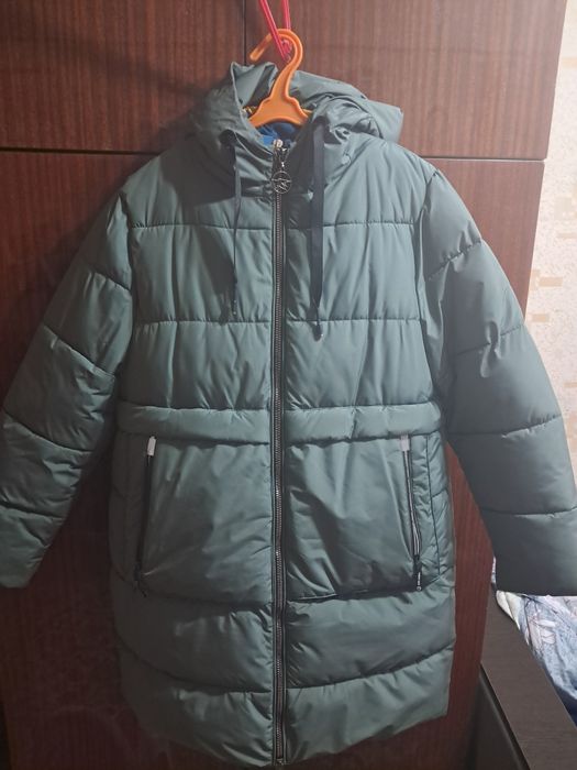 Продам пуховик б.у 15000
