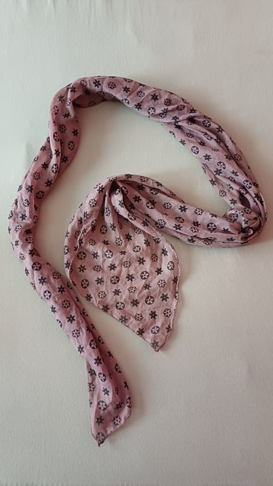 Eșarfă roz închis