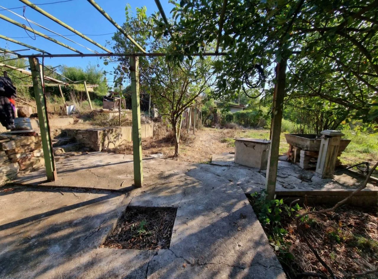 Продава се Къща в с. Горски долен Тръмбеш, Област Велико Търново - 90 кв.м за 182 €/кв.м - Снимка #2