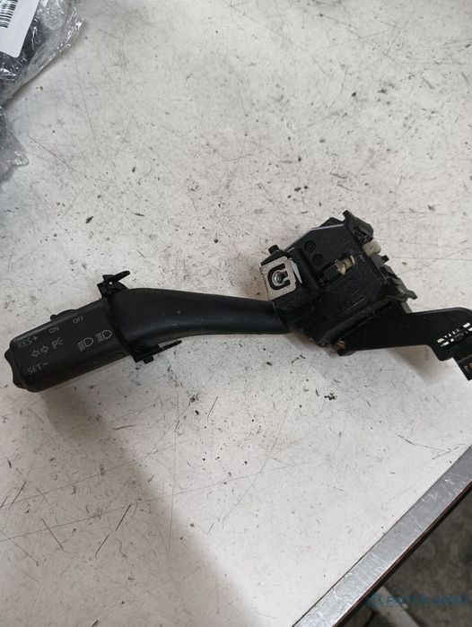 Maneta semnalizare SKODA OCTAVIA II Combi (1Z5) [ 2004 - 2013 ] OEM 1k0953513a