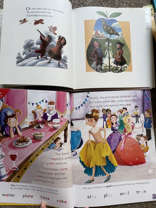 Английски книжки-Pepa pig;Peter rabit;Postman Pat,Немо,Дядо Коледа