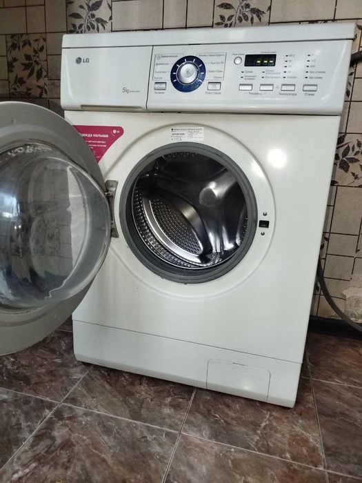 Продается своя автомат.машинка LG