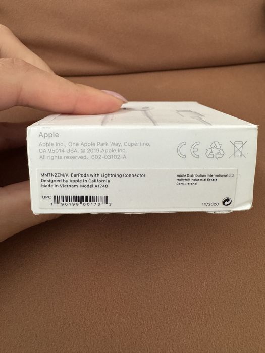 Casti Apple cu fir noi