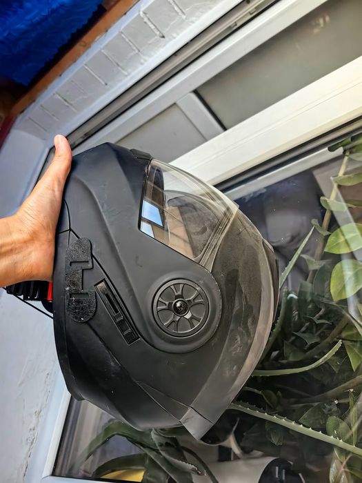 Продам шлем две пары