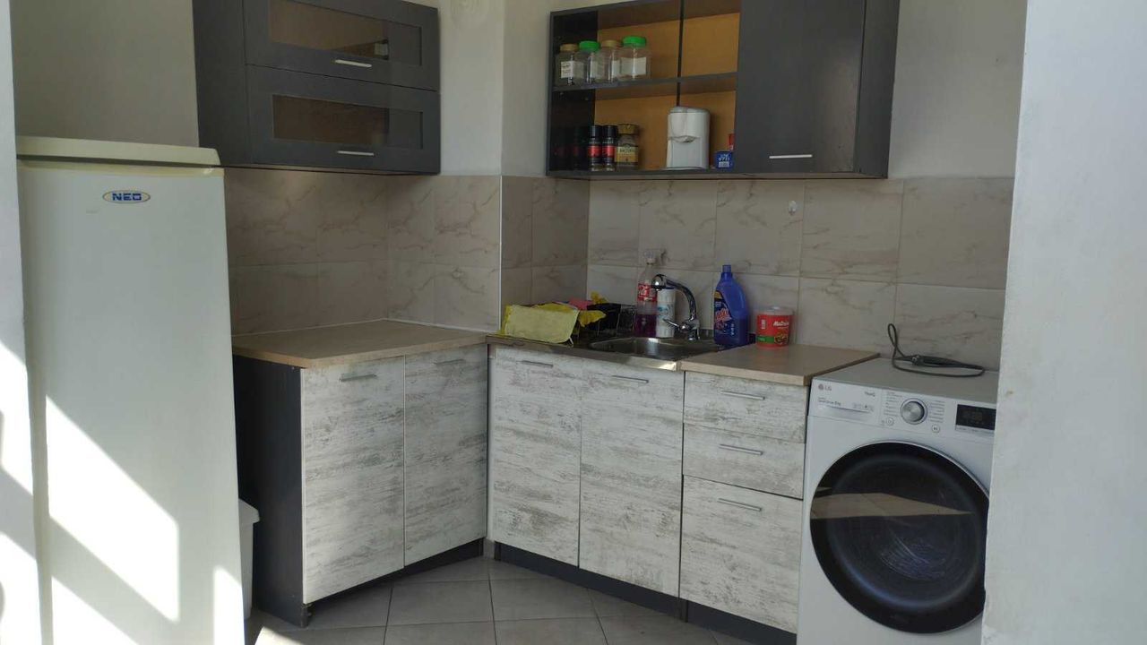 Продава се Двустаен апартамент в София, Дружба 1 - 68 кв.м за 8 €/кв.м - Снимка #4