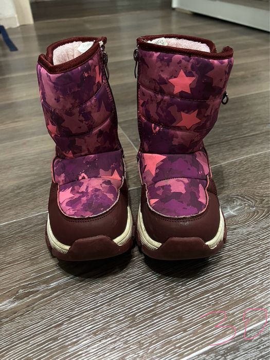 Продам зимнюю детскую обувь на девочку