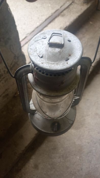 Стара газова лампа фенер