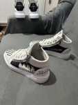 Adidasi sarbu atelier