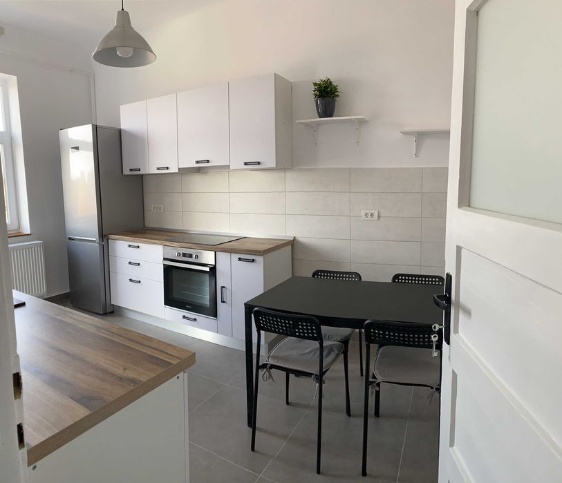 Apartament 2 camerei, zona Centrul Civic