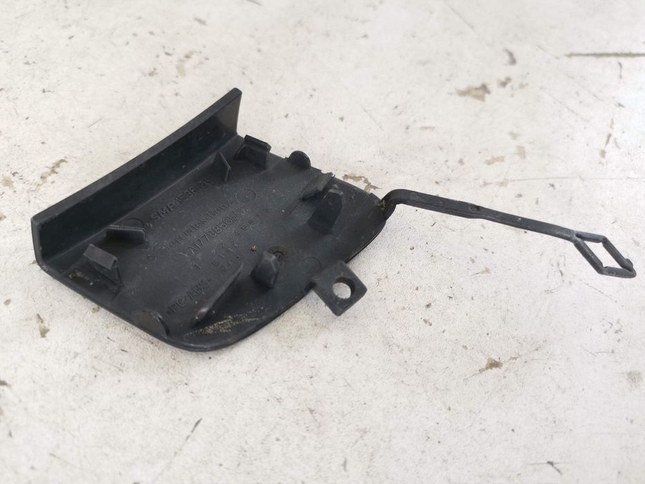 Капак За Теглене На Предна Броня Мерцедес-Бенц А-Клас / Mercedes-Benz