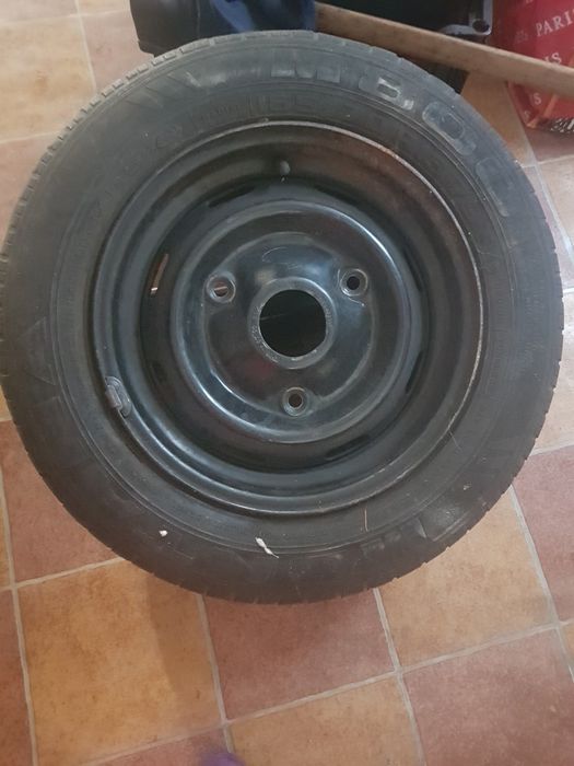 Roata auto cauciuc si janta