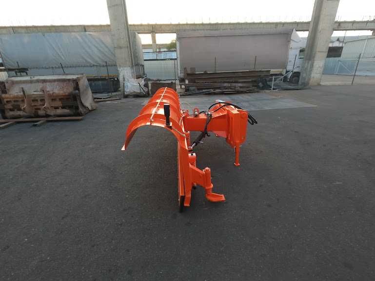 Lama zapada incarcator telescopic si buldoexcavator