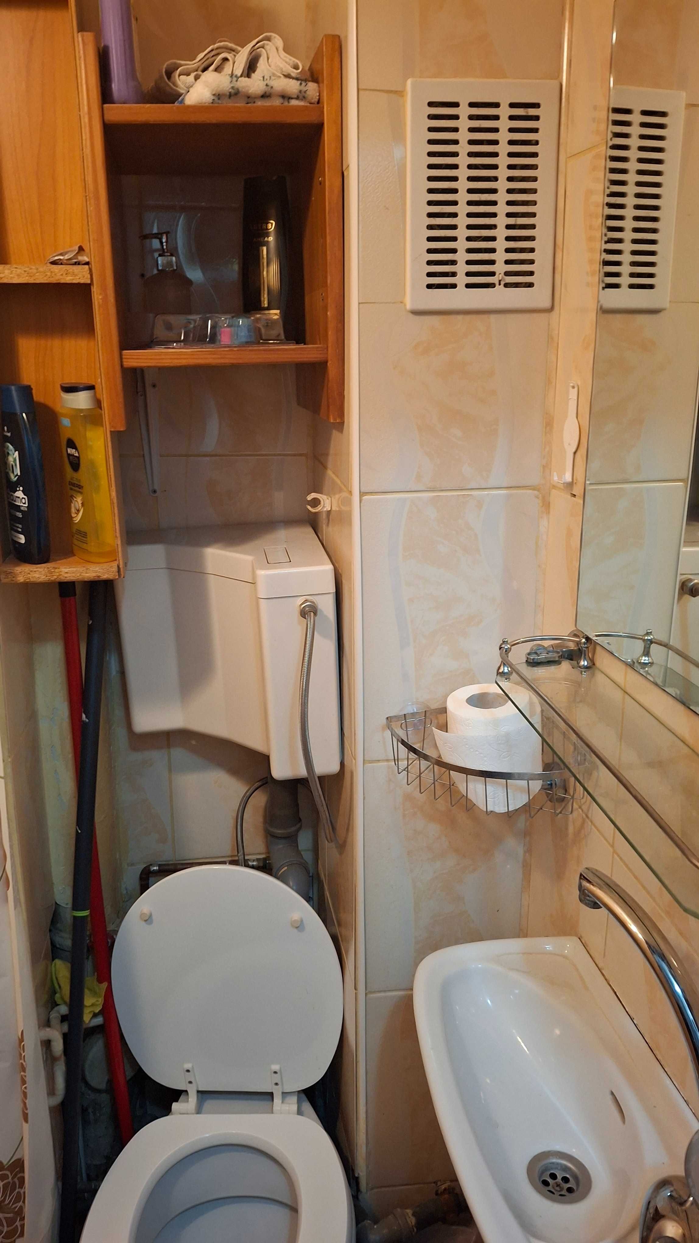 Inchiriez apartament