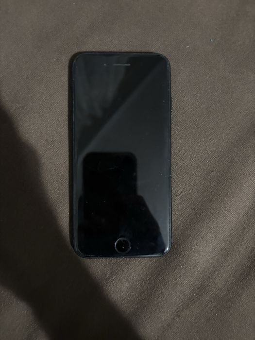 iPhone SE 2022 (3rd Gen) – 128GB