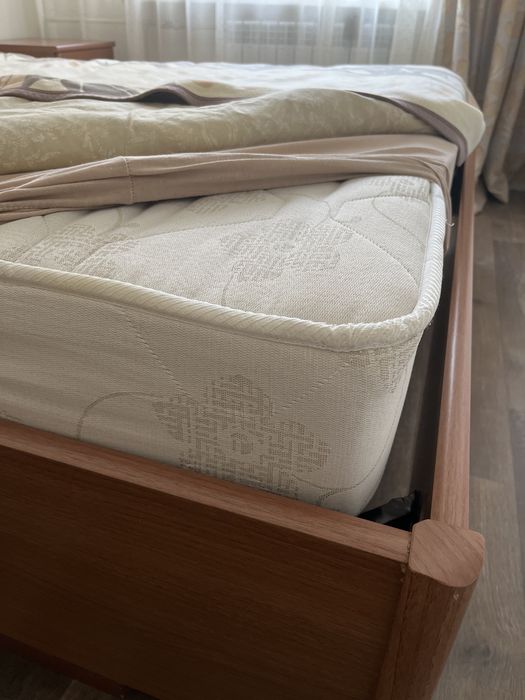 Матрас на кровать