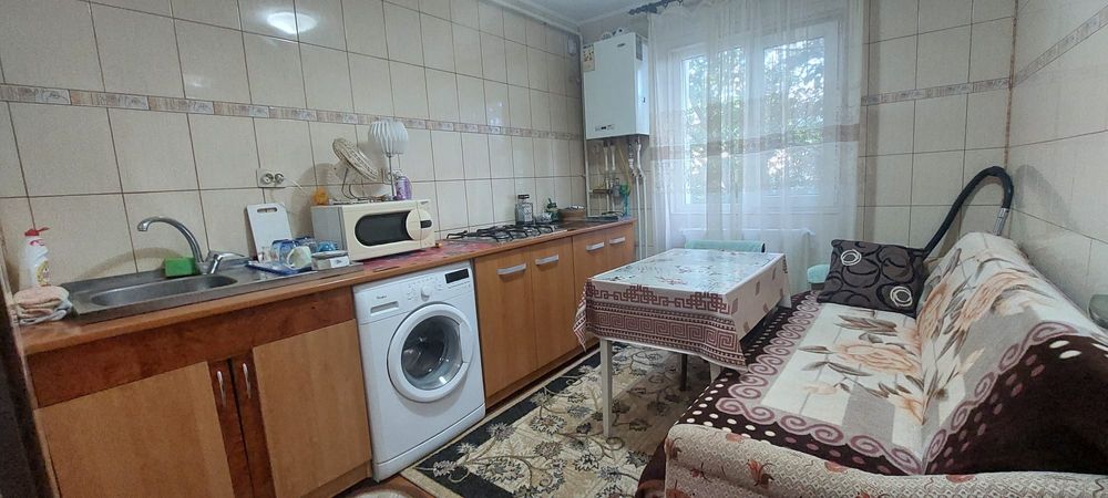 Închiriez garsoniera centru Pascani