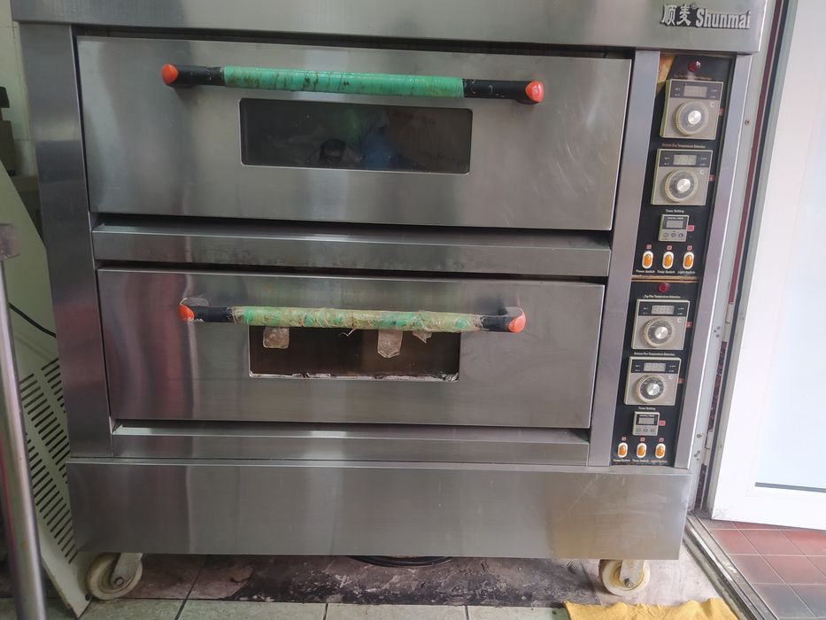 Pitsa somsa uchun pech sotiladi