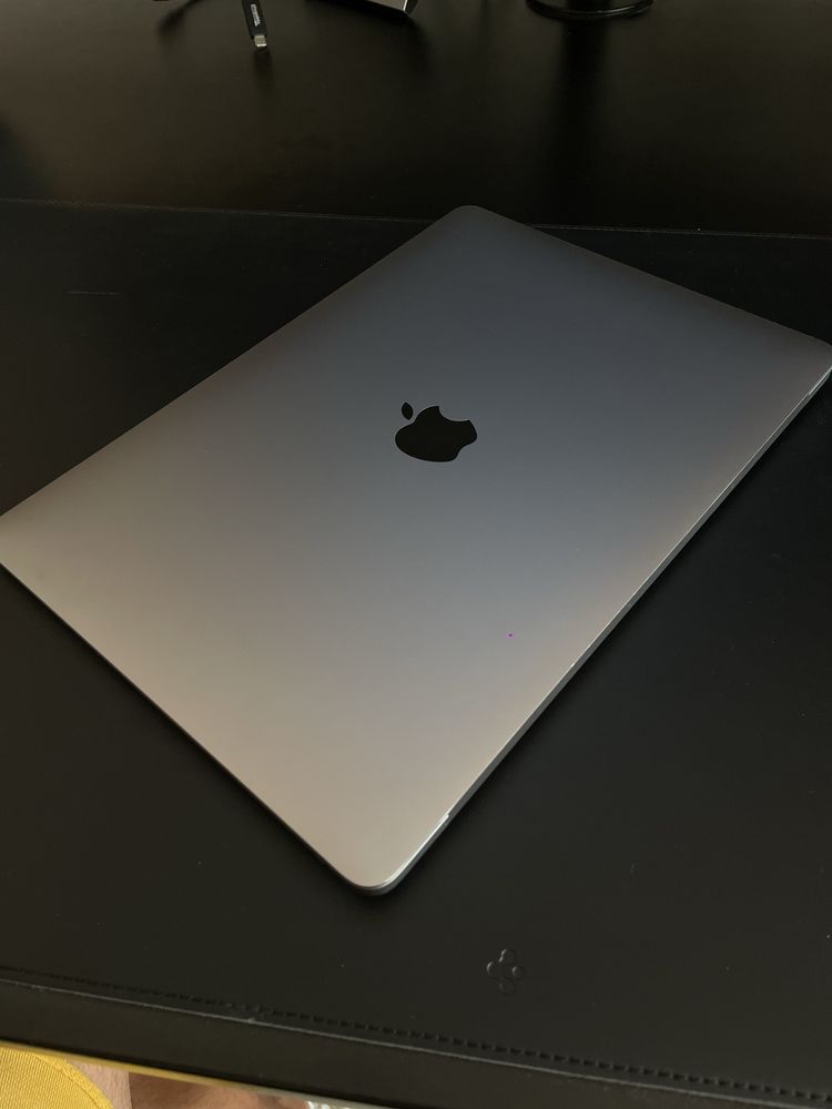 MacbookAir M1 8GB / 256GB