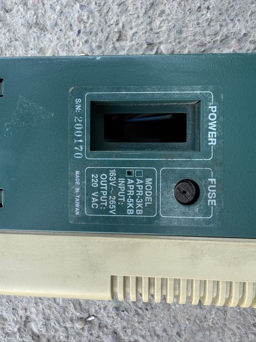 * APC digitalizat ac power stabilizer 5kva стабилизаторы б/у в хорошем