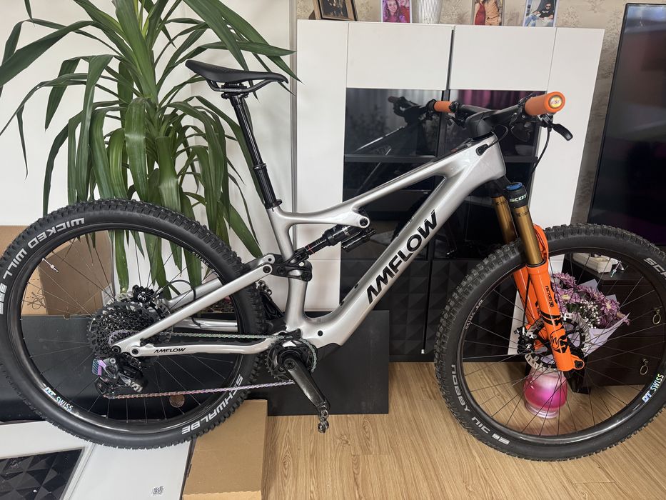 Bicicleta electrica Amflow Carbon Sl Dji Avinox Custom