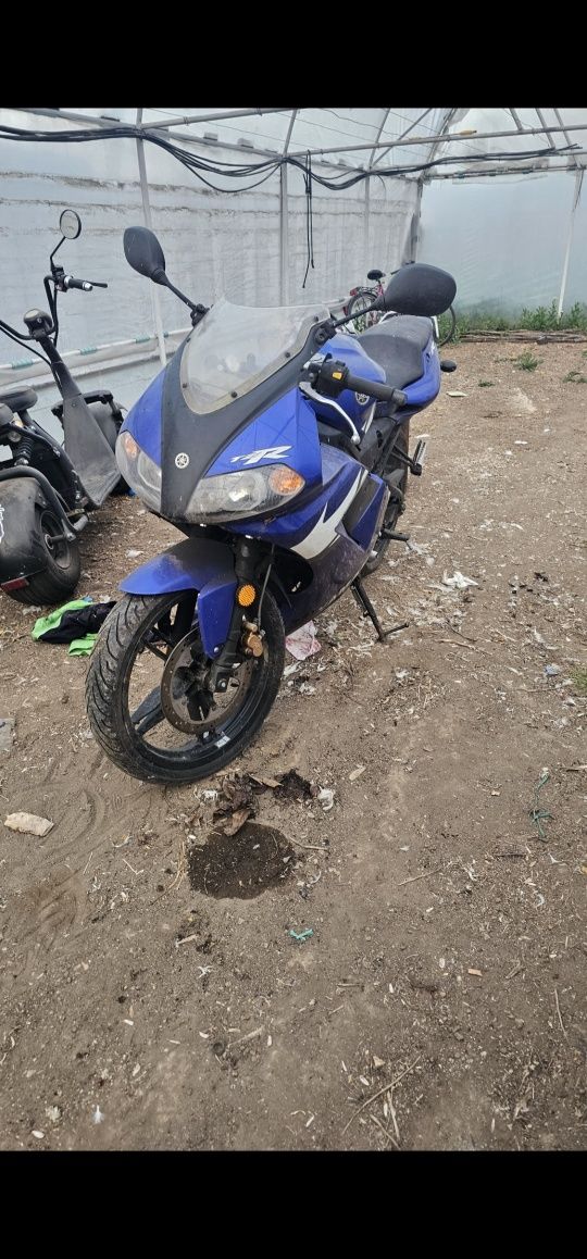 Vând yamaha tzr50