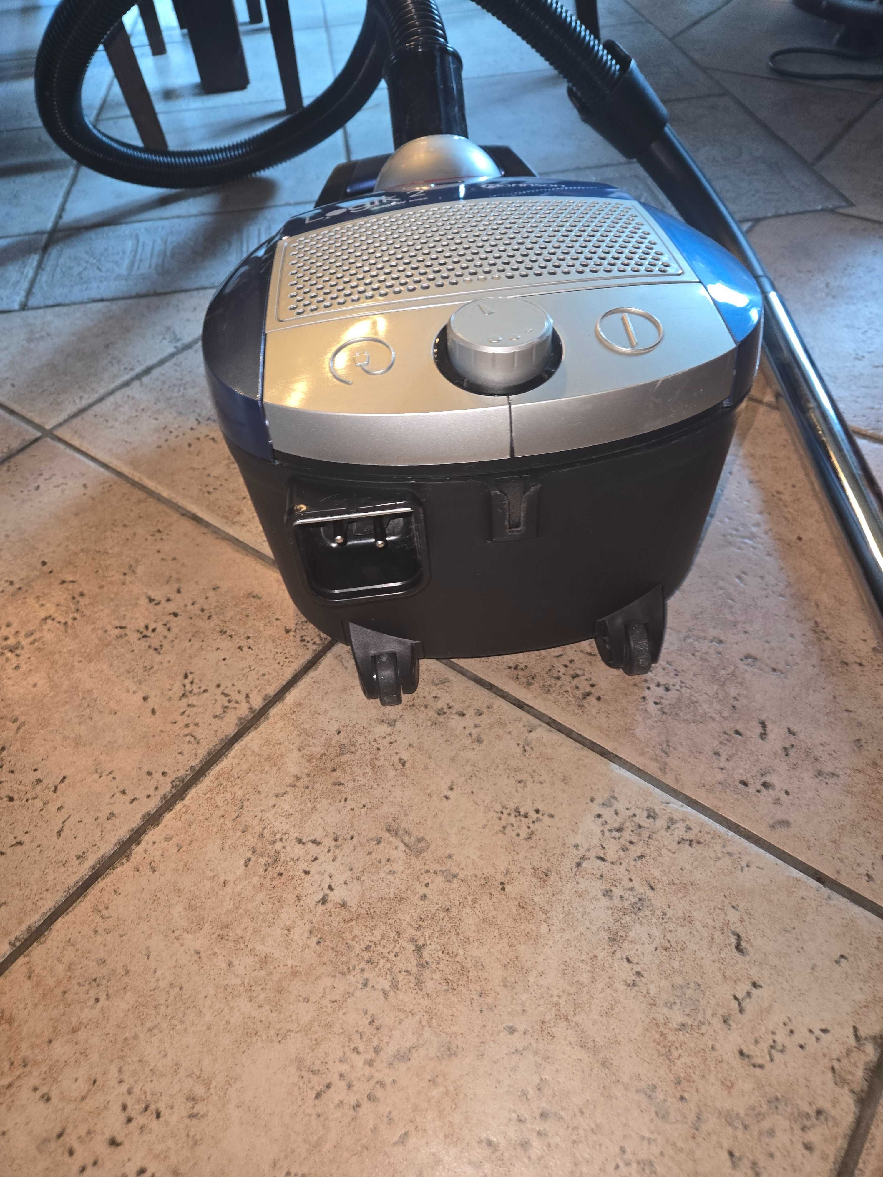 Прахосмукачка Rohnson Logik 2 2400w