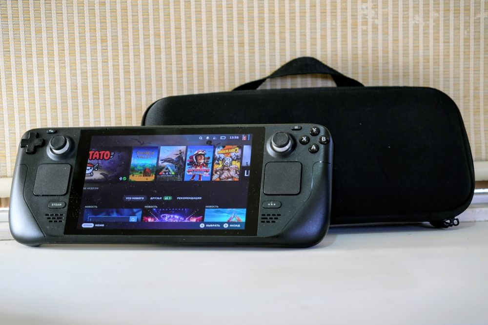 Steam Deck 256GB + чехол