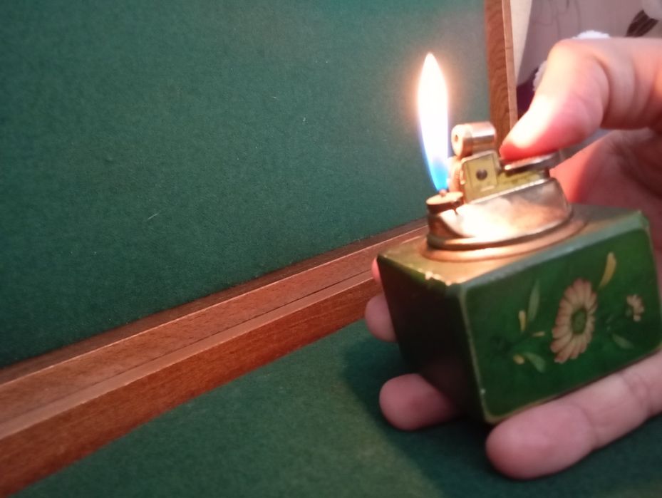 Настолна Газова Запалка