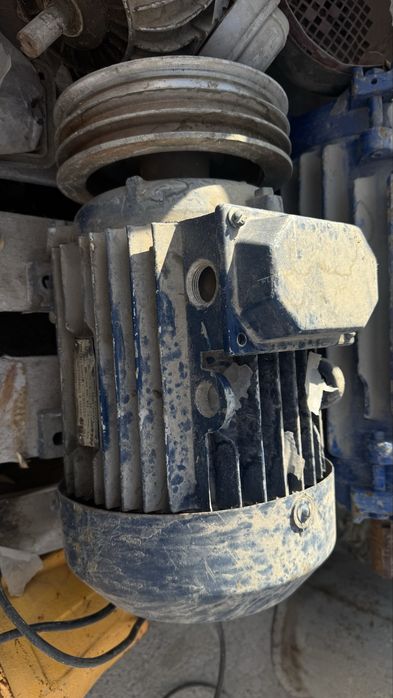 Продам электродвигатели разный мошностей и в разном состоянии