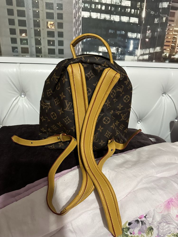 Дамска нова раница Louis Vuitton