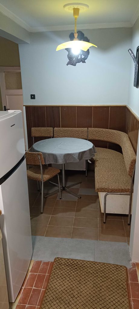 Дава се под наем Двустаен апартамент в Враца, Вежен - 72 кв.м за 331.5 € - Снимка #9