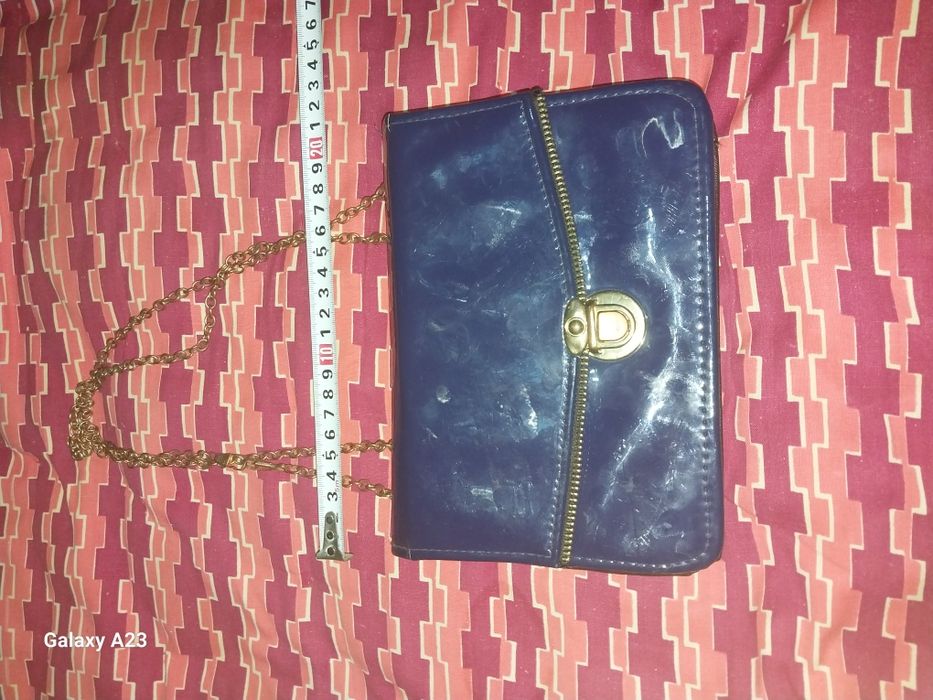 Продаю сумки по дещевле