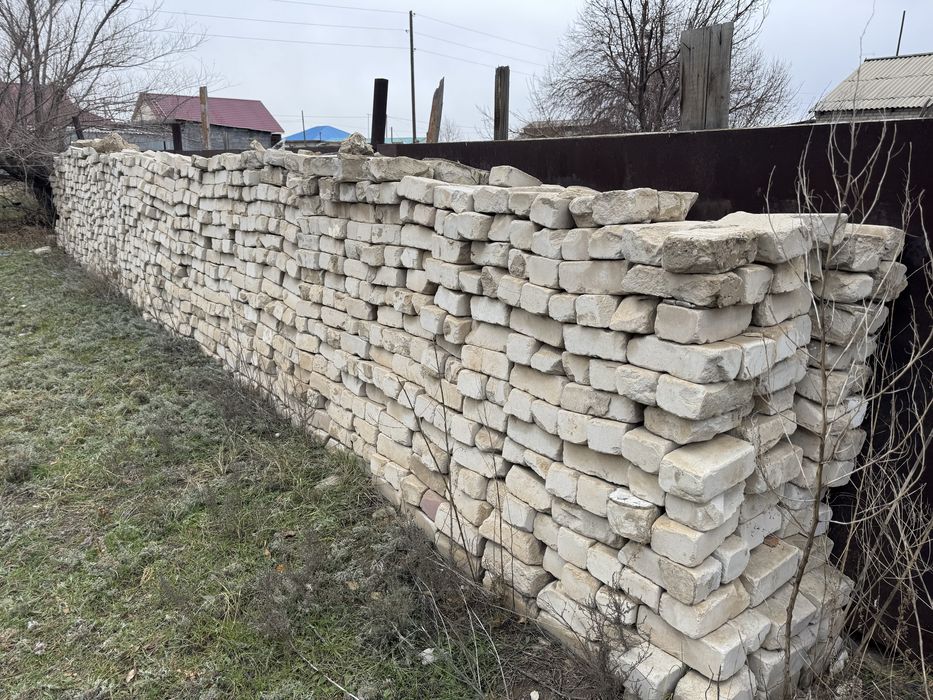 Продам кирпичи, цена 70 тг за штуку