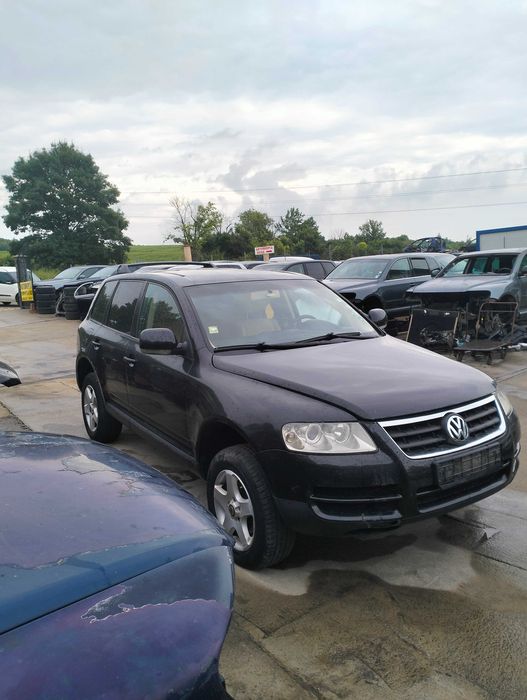 VW Touareg 2.5 R5 ,174 к.с. , 50 броя на части