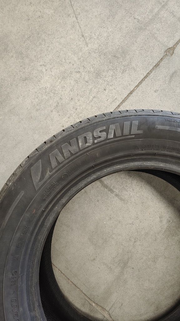 Vând anvelope Landsail 225/55/16