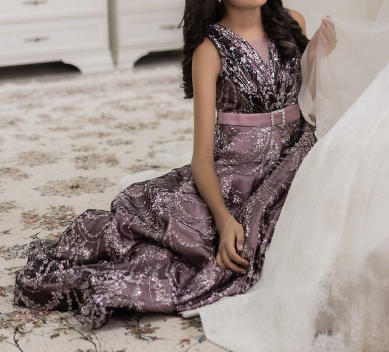 Вечернее платье