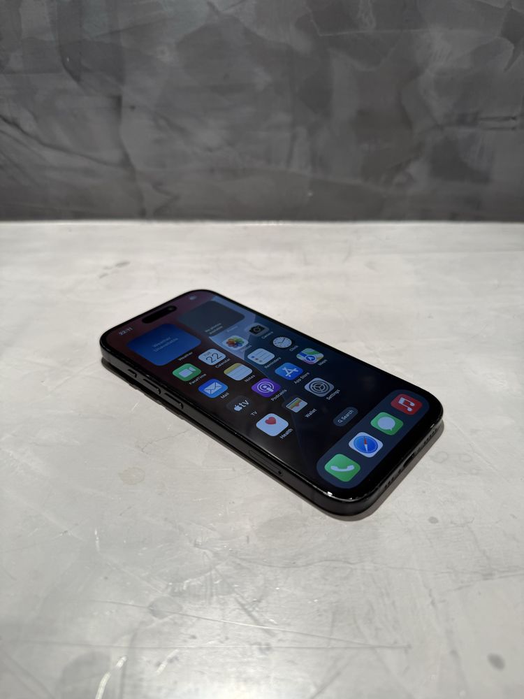 КАТО ЧИСТО НОВ Iphone 15 Black