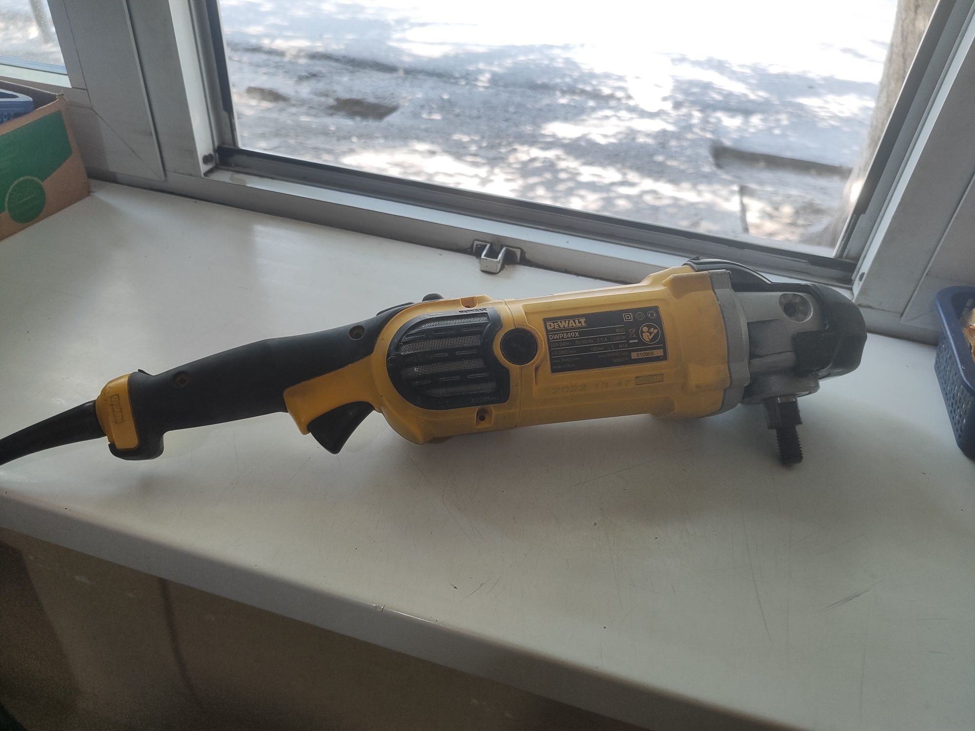 Palirovka aparat Dewalt