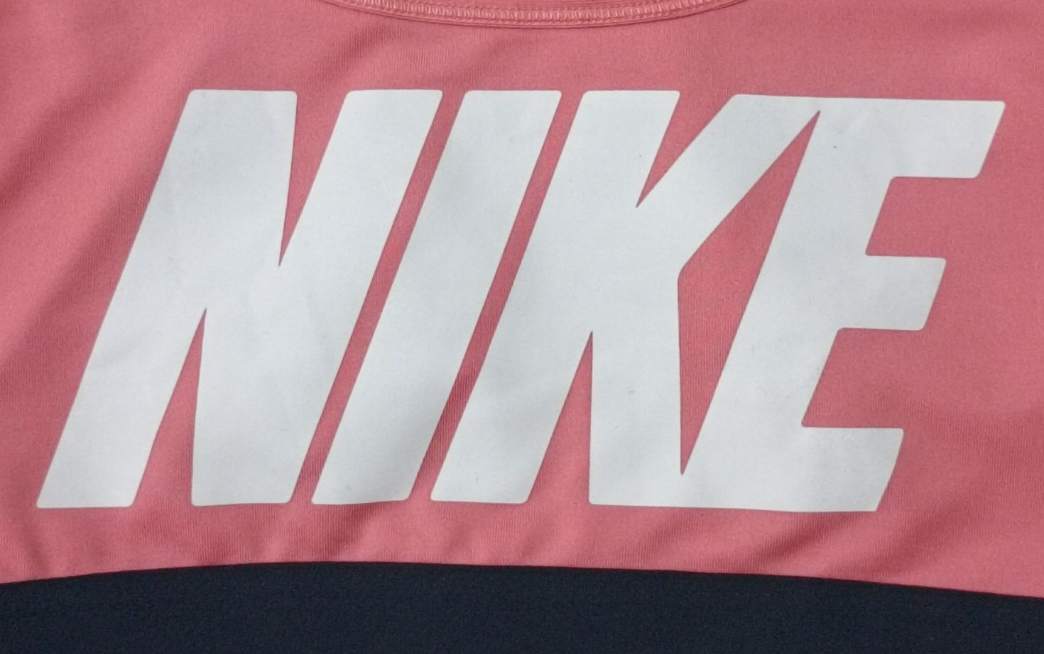 Nike DRI-FIT Logo Bra оригинално бюстие M Найк спорт фитнес тренировки