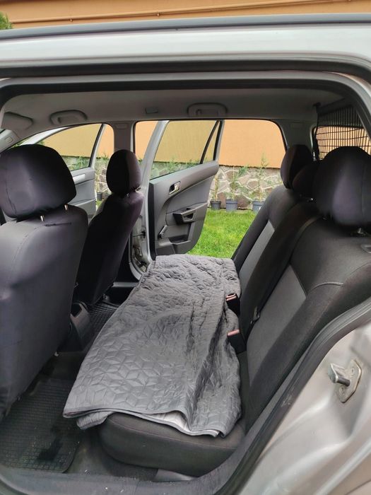 Vând Opel Astra h 1.9