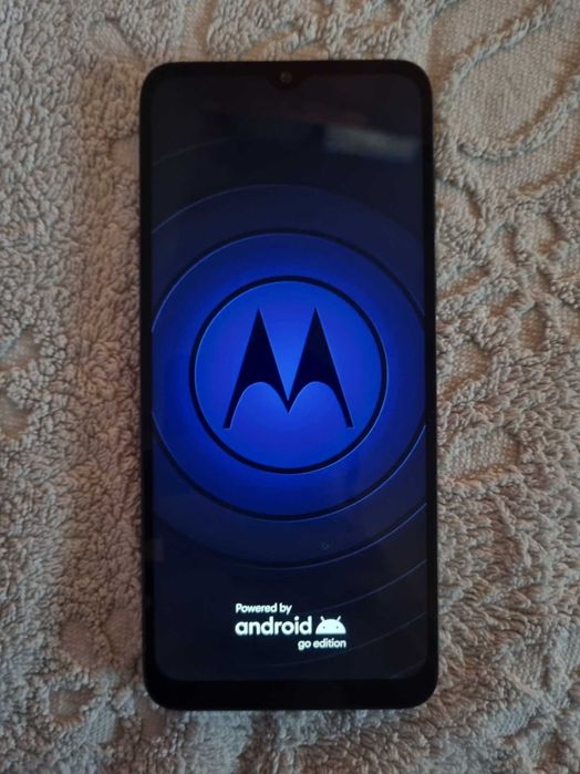 Telefon Motorola E13 64GB 2GB RAM