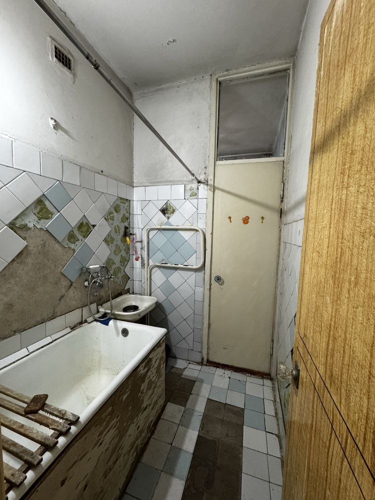 1/4/4 Ялангач, парк локомотив, 33кв.м., без ремонта