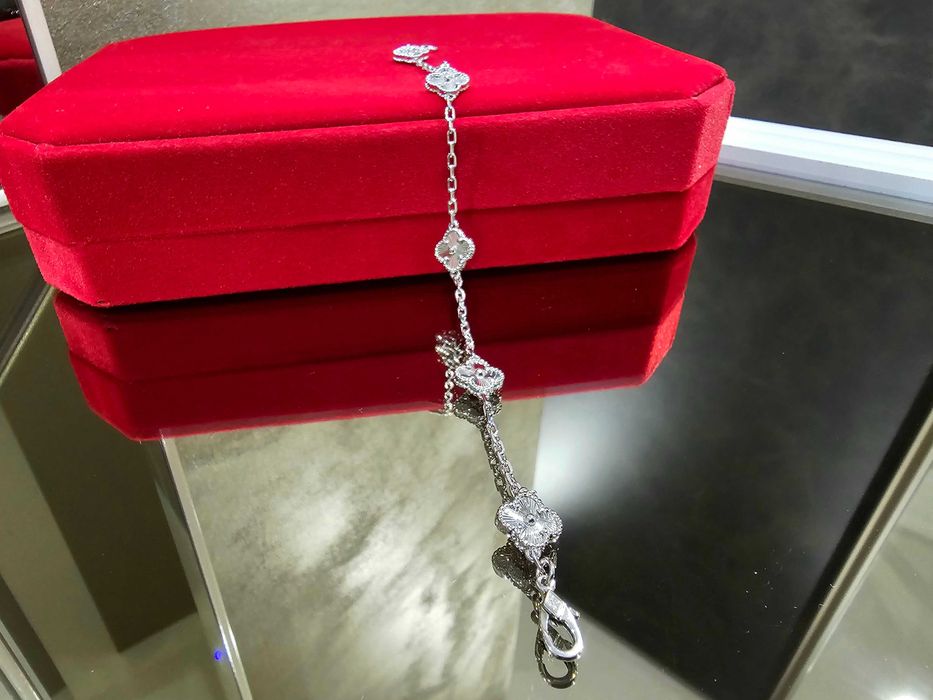 Van Cleef & Arpels VCA Silver 5 Motifs Sweet Alhambra Дамска Гривна