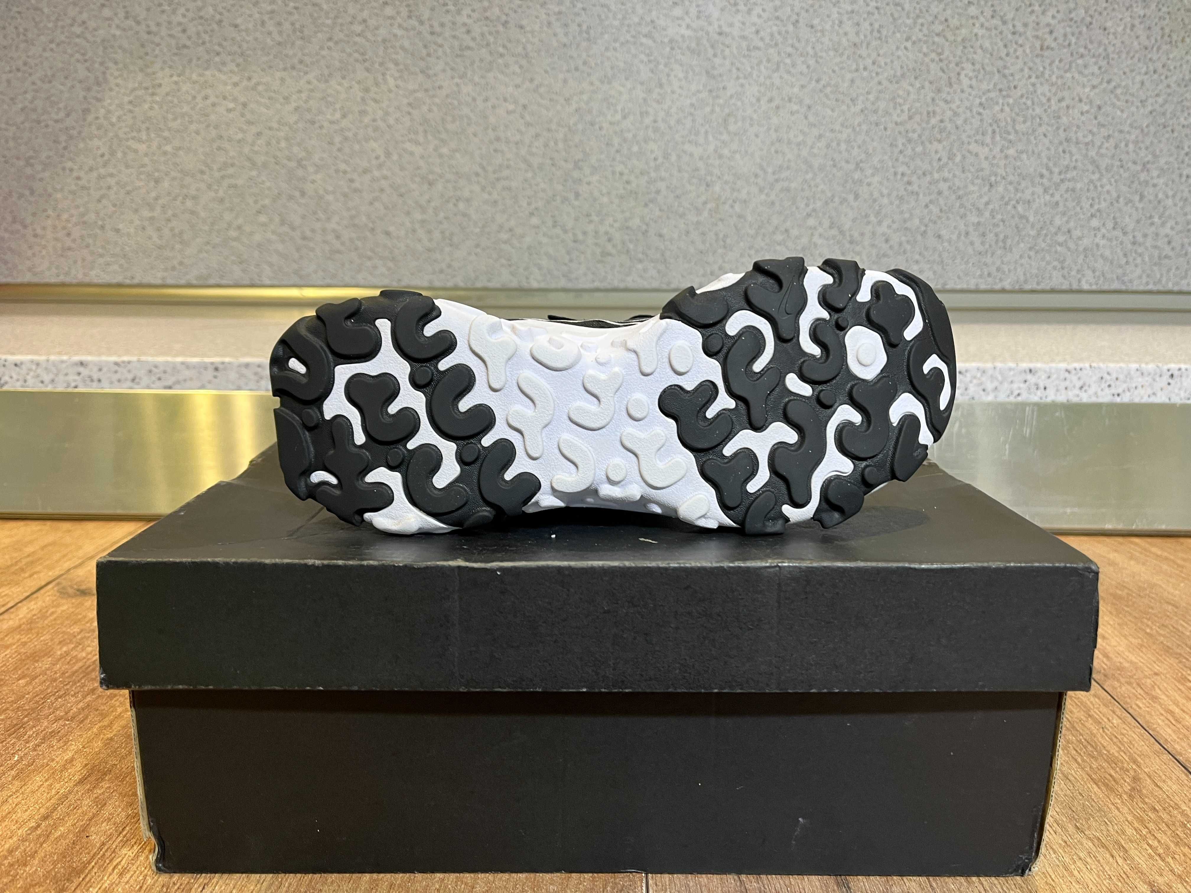 ОРИГИНАЛНИ *** Nike React Vision 'Black White'