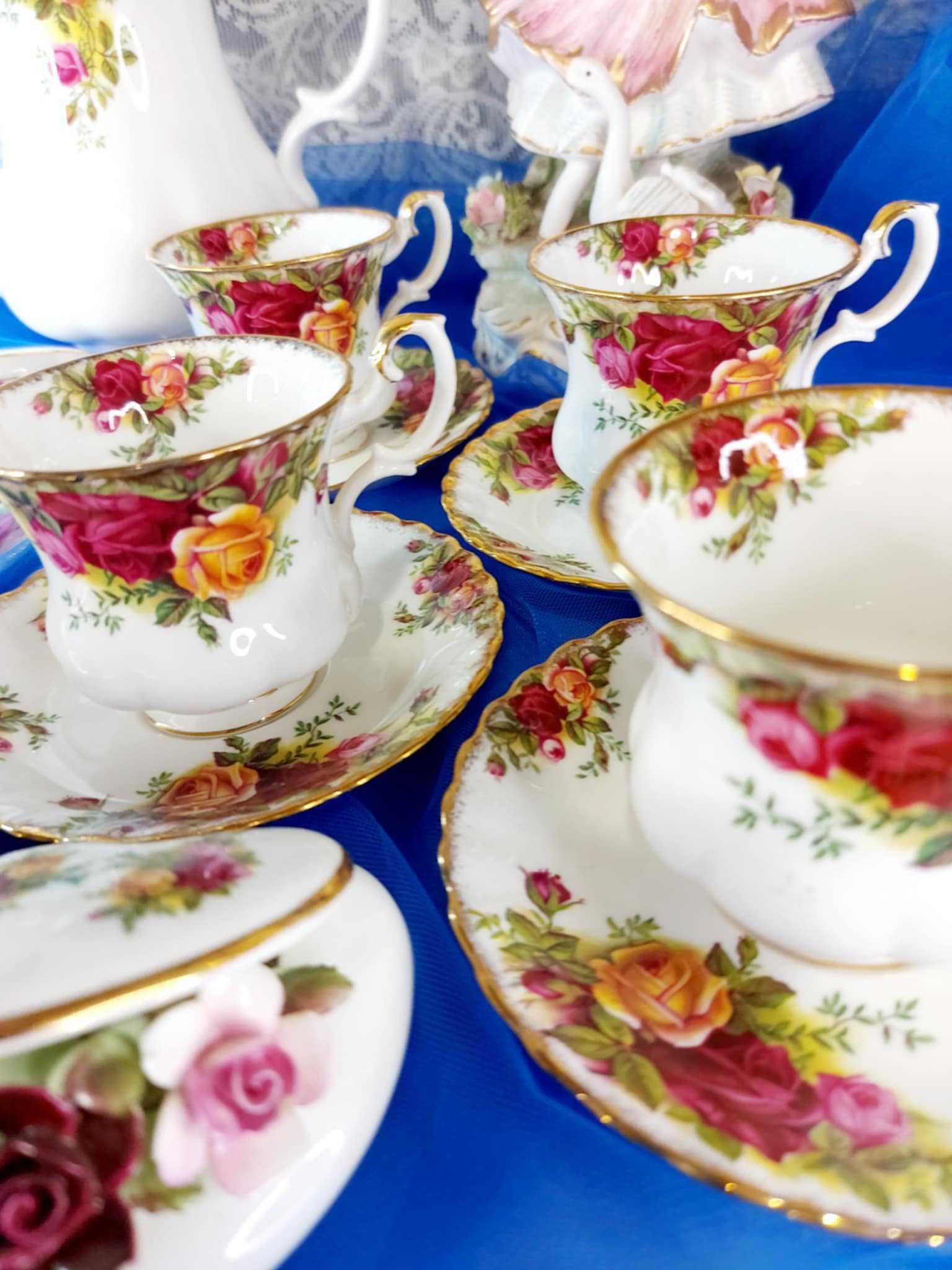 Двойни сетове за кафе Royal Albert Old Country Roses