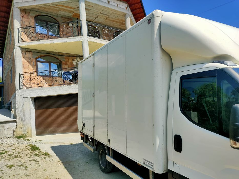 Cub cu lift Iveco daily Mercedes sprinter Renault master