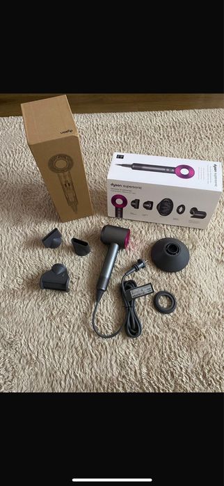 Feon Dyson hairdryer