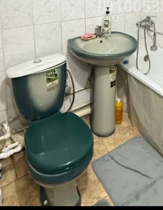 Унитаз и раковина